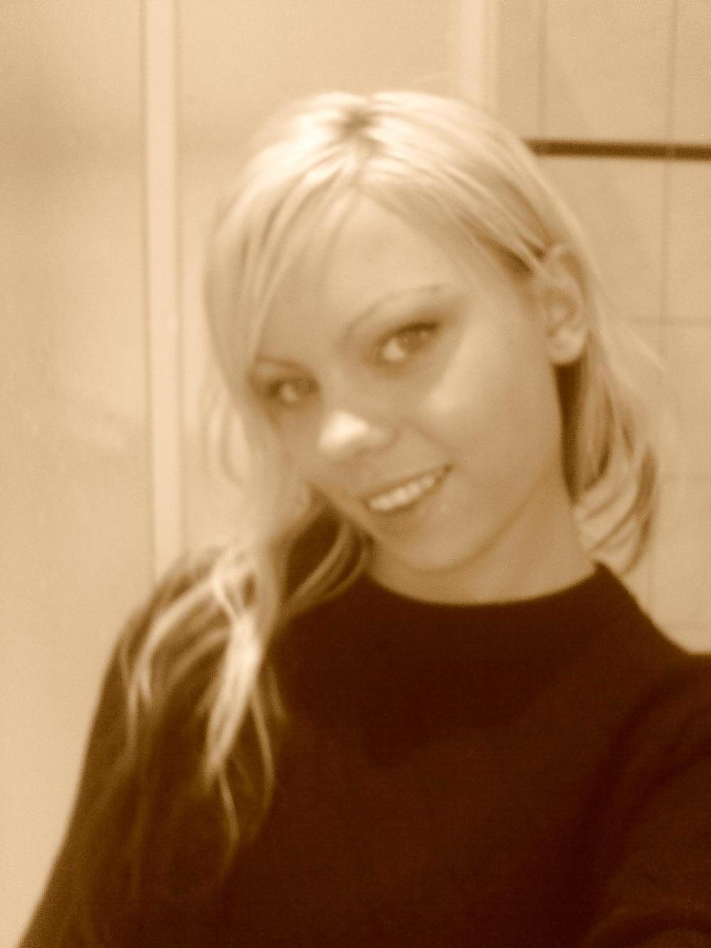 25P German Blonde Teen