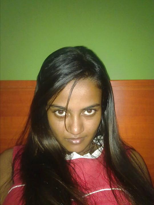 21P Sri Lankan Hottie 2.1