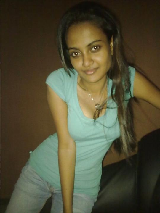 21P Sri Lankan Hottie 2.1