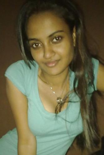 21P Sri Lankan Hottie 2.1