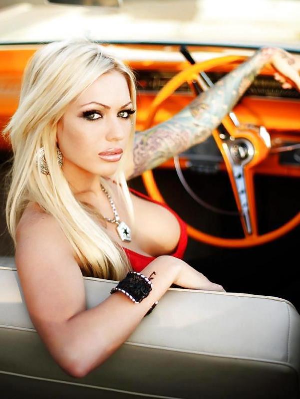25P Girls with cars 4