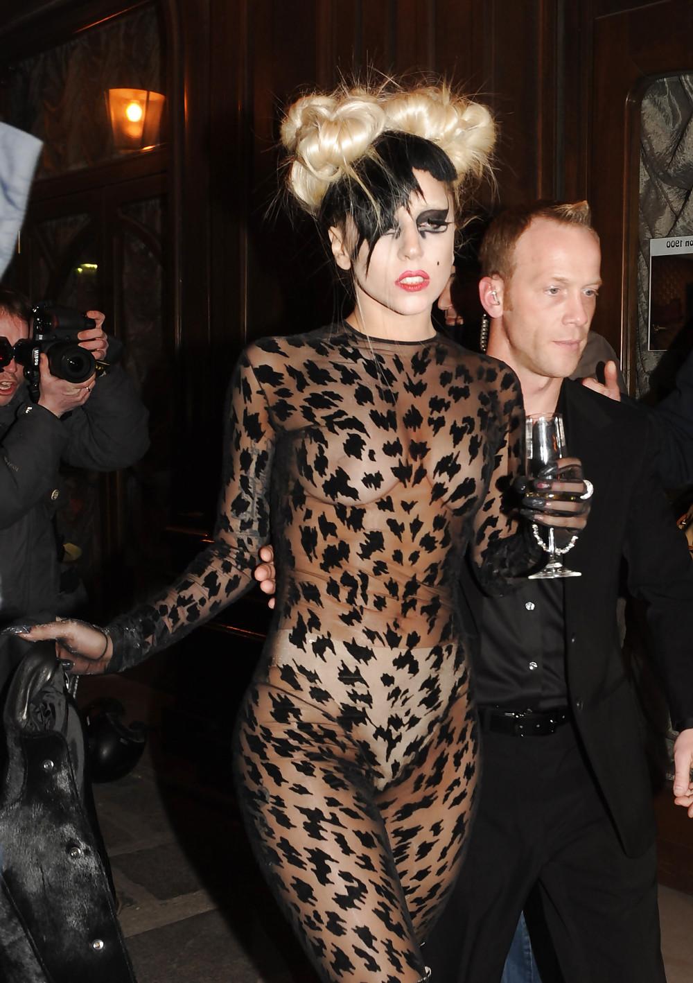 25P Beautiful Celebs 9 by Voyeur TROC
