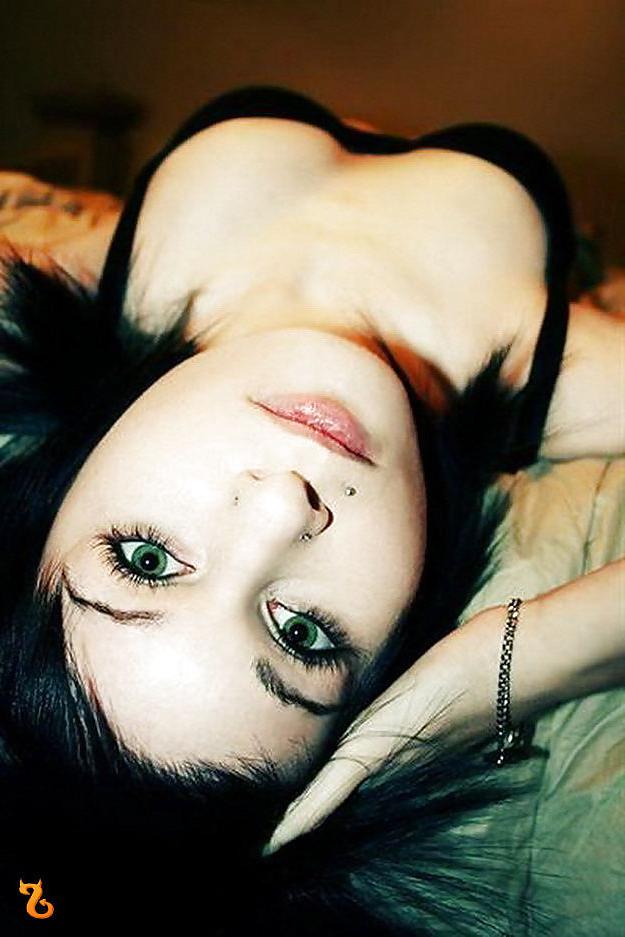 25P J' aime 45 emo girls