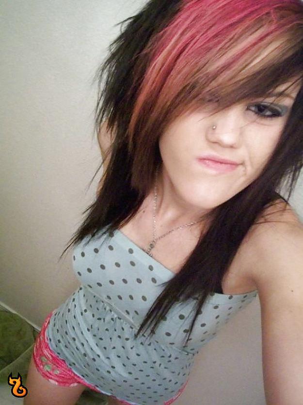 25P J' aime 45 emo girls