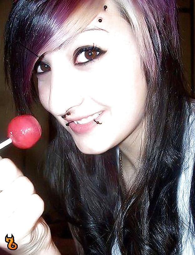 25P J' aime 45 emo girls