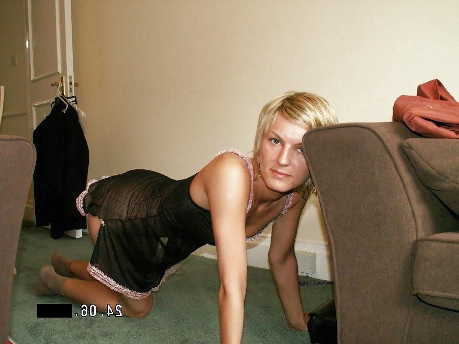 17P Wife Gets Her Wet Cunt Fill With Cum