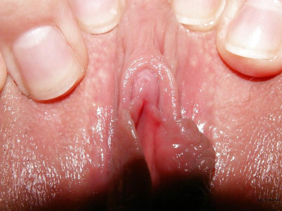 17P Wife Gets Her Wet Cunt Fill With Cum