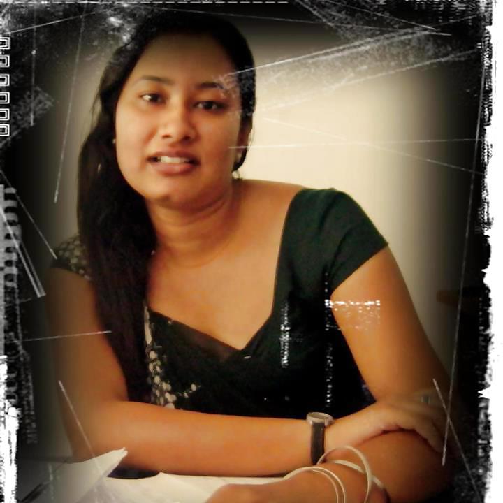25P Sri Lankan Facebook girls