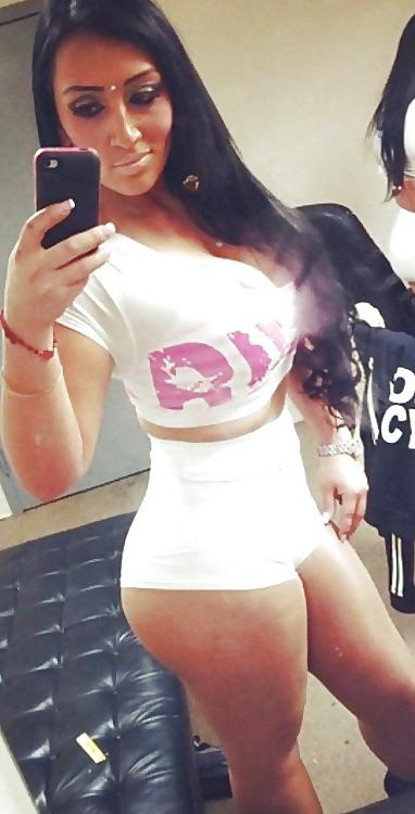 25P BIG ASS SLUTS 2