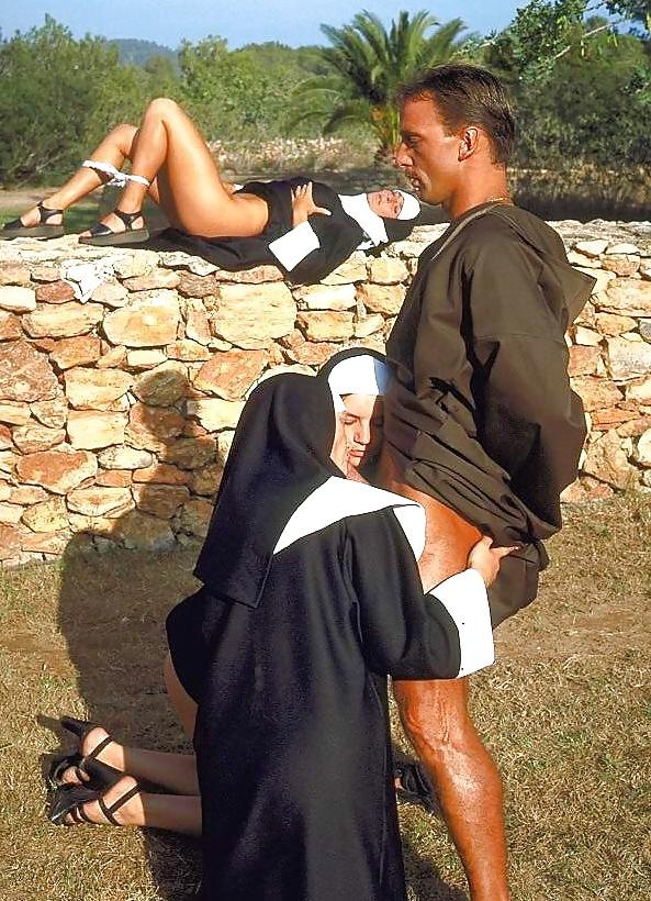 25P Nun at work