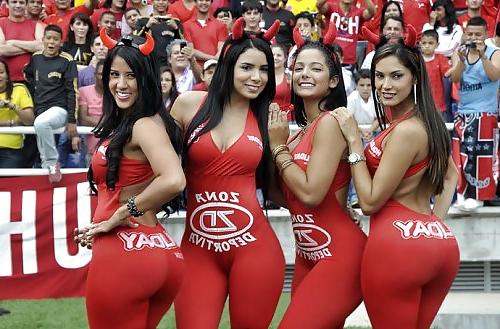 20P Big Booty Pics (non porn)