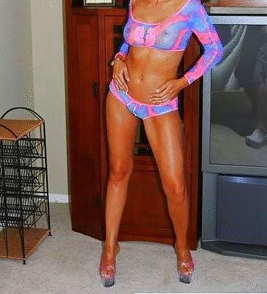 9P Stripper heeled milf