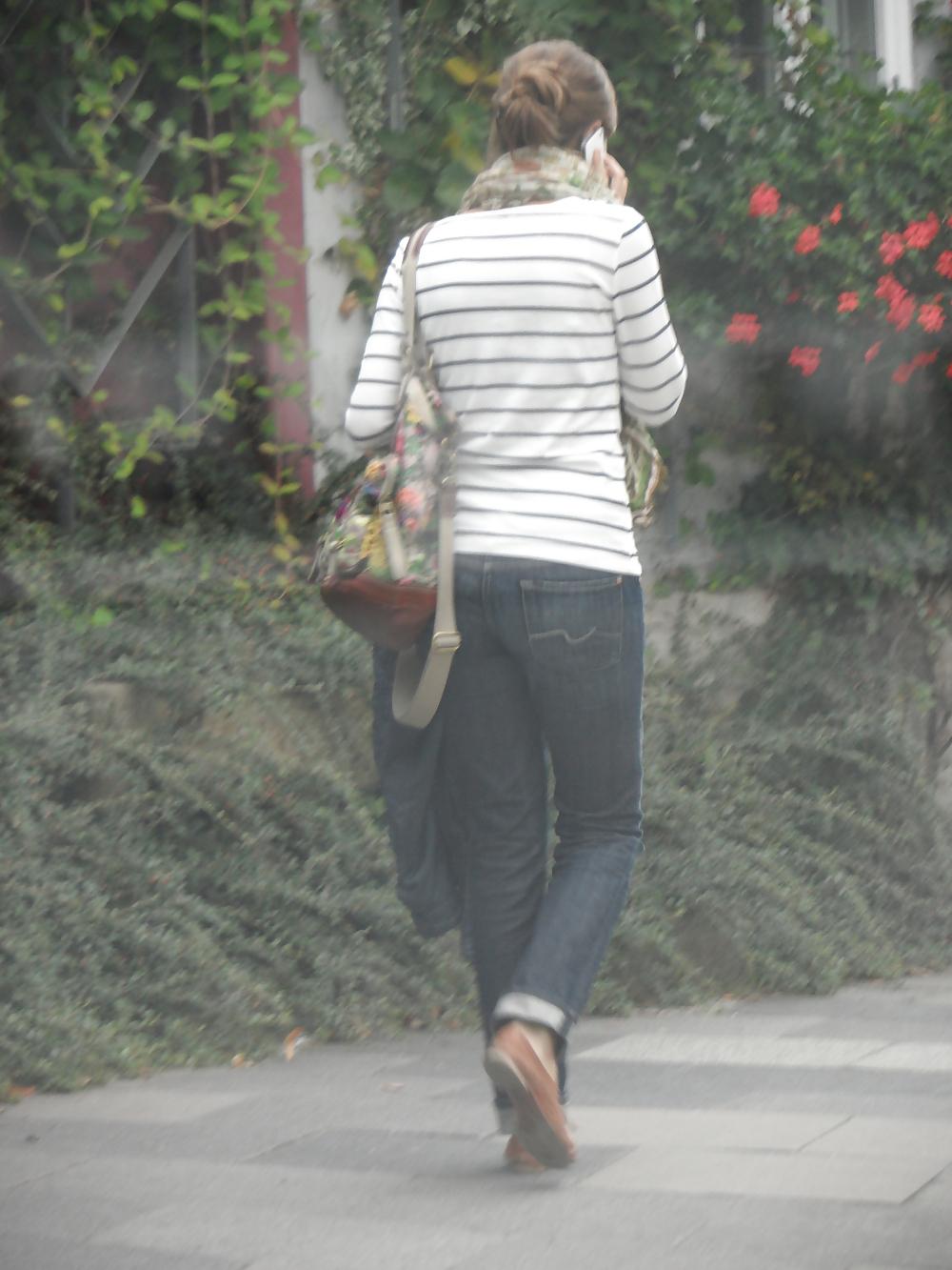 7P My street voyeur