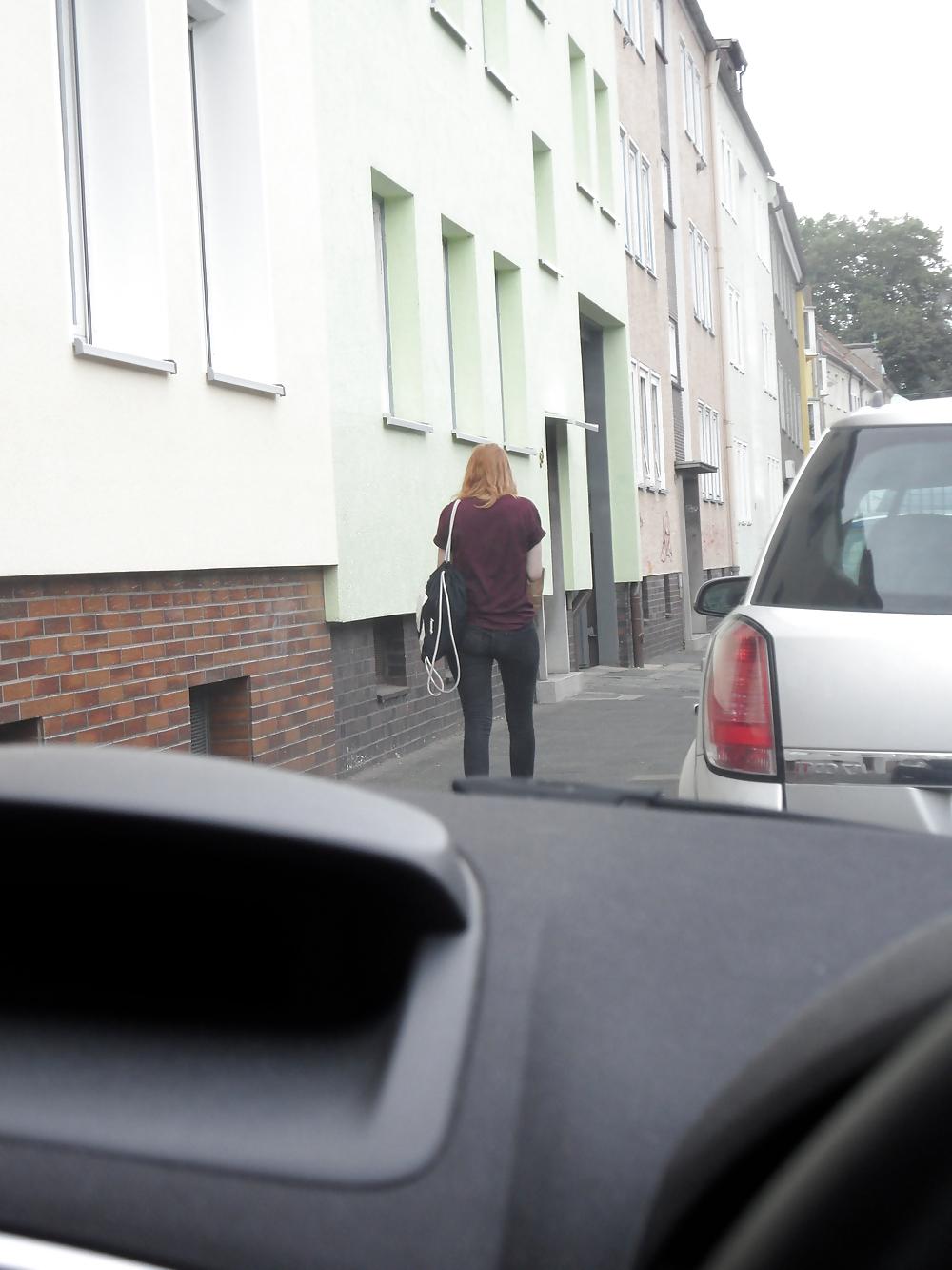 7P My street voyeur