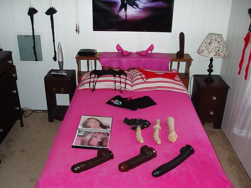 25P Sissy Slut Whore's Slime and Piss Pics