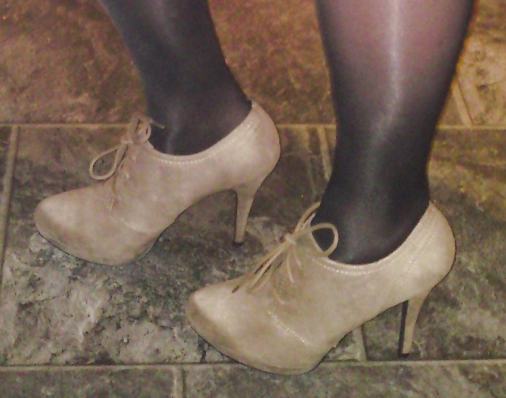25P German horny slut wife - wearing heels not at home