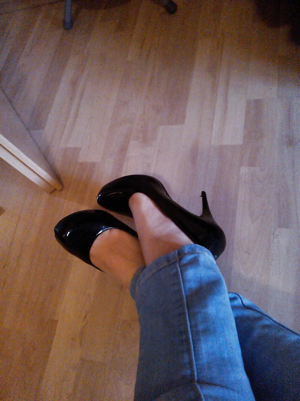 25P German horny slut wife - wearing heels not at home