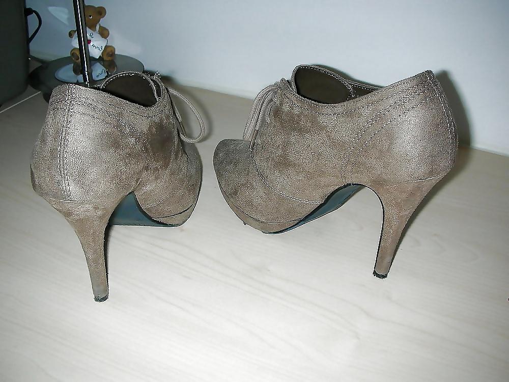 25P German horny slut wife - wearing heels not at home