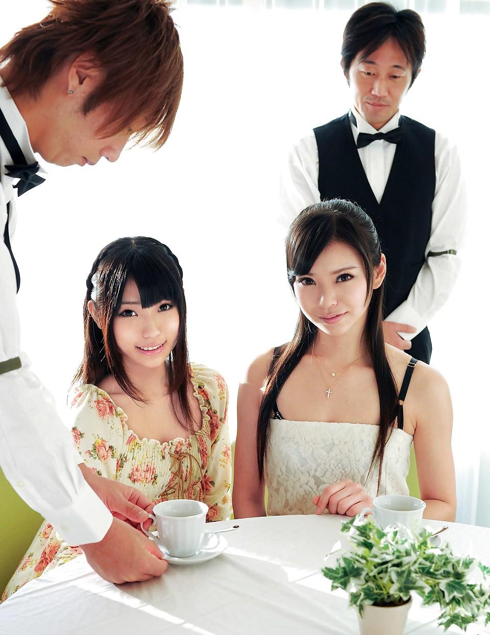 25P Japanese Erotic Girls
