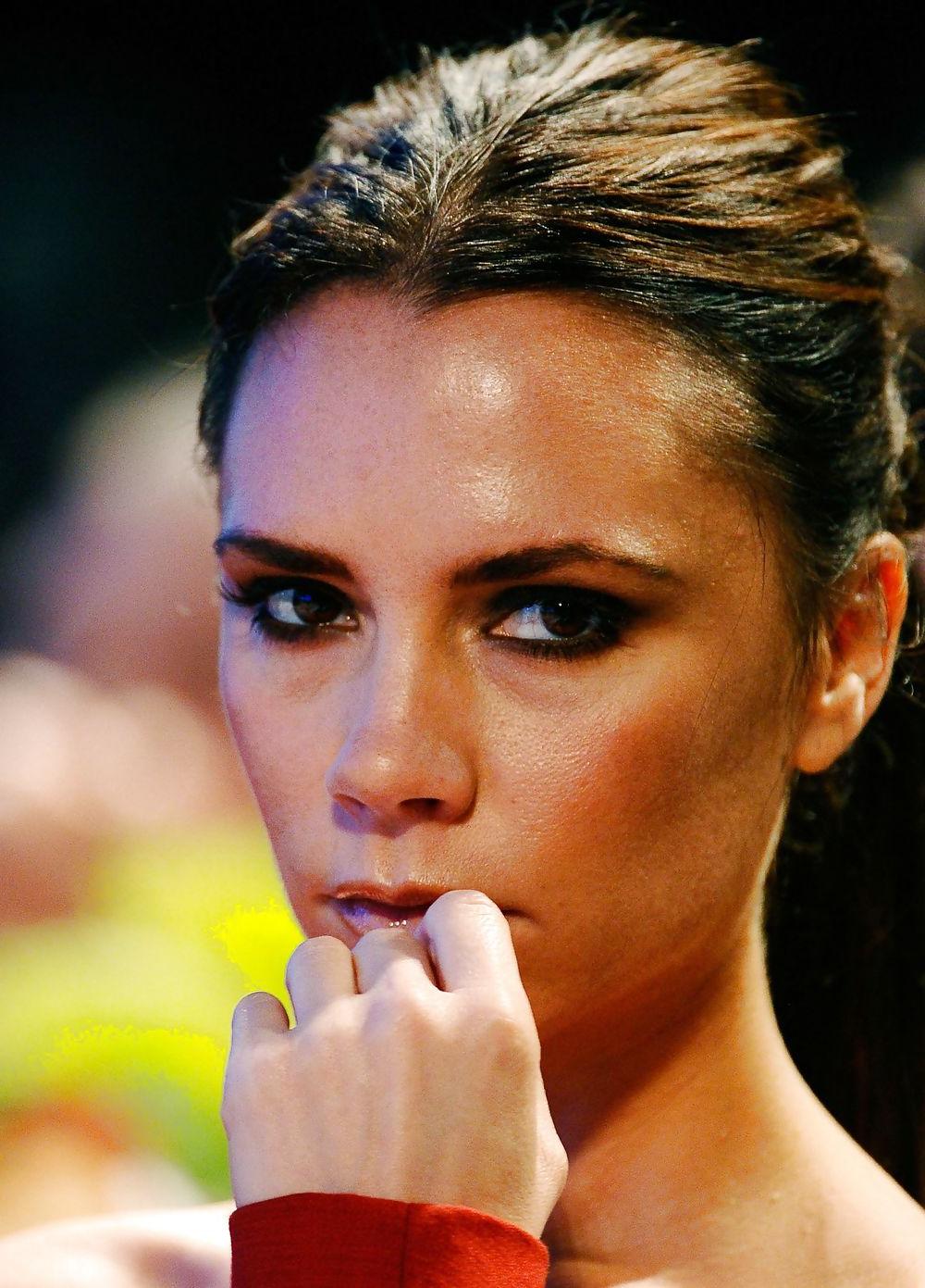 25P Victoria Beckham Wank Bank