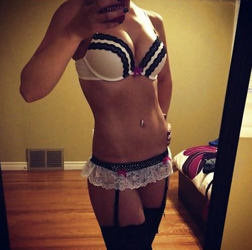 25P Amateurs in Corsets and Stockings