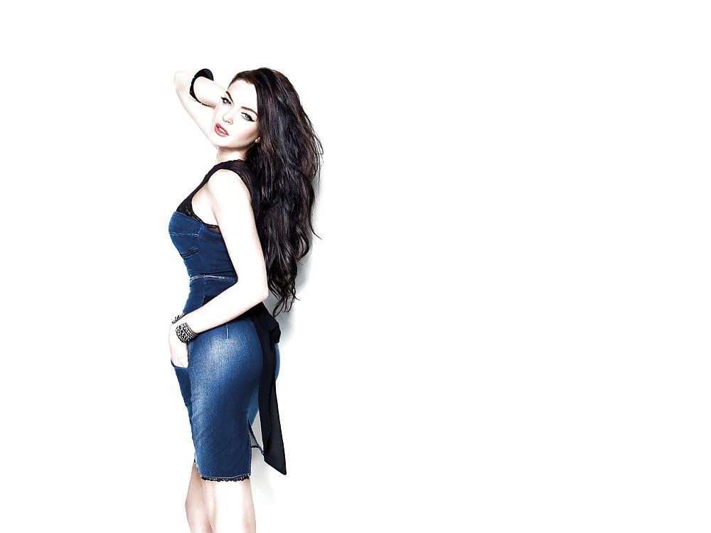 25P Lindsay Lohan By twistedworlds