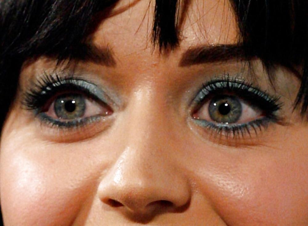 25P Celebrity eyes