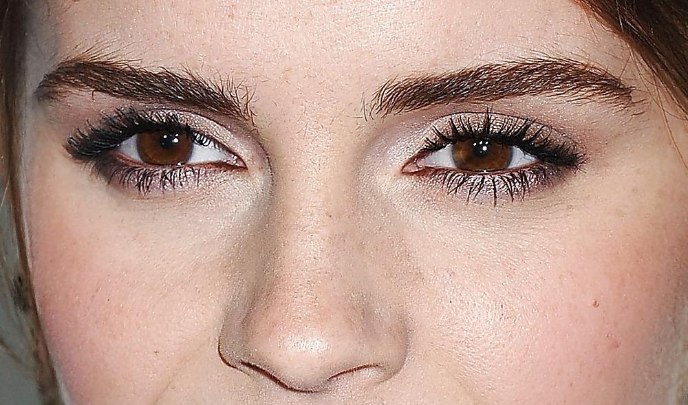 25P Celebrity eyes