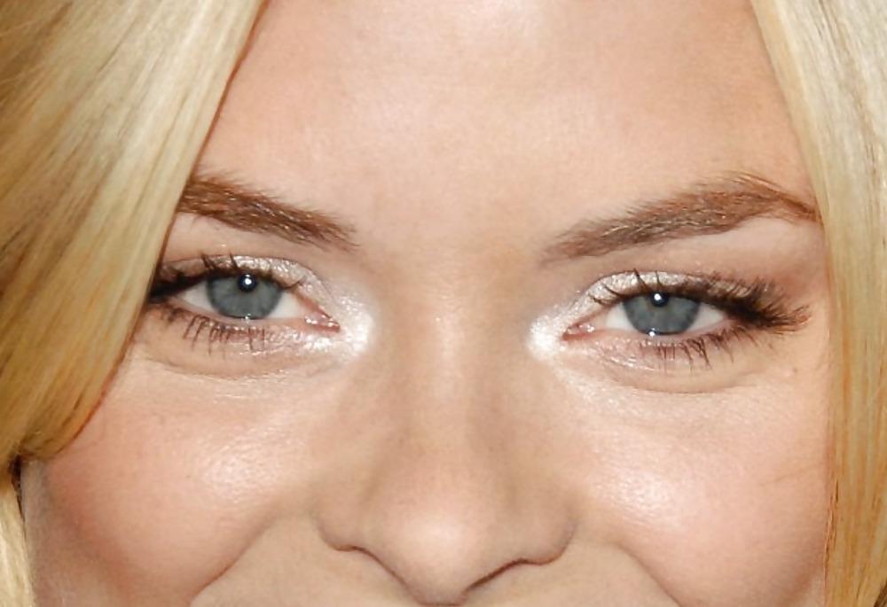 25P Celebrity eyes