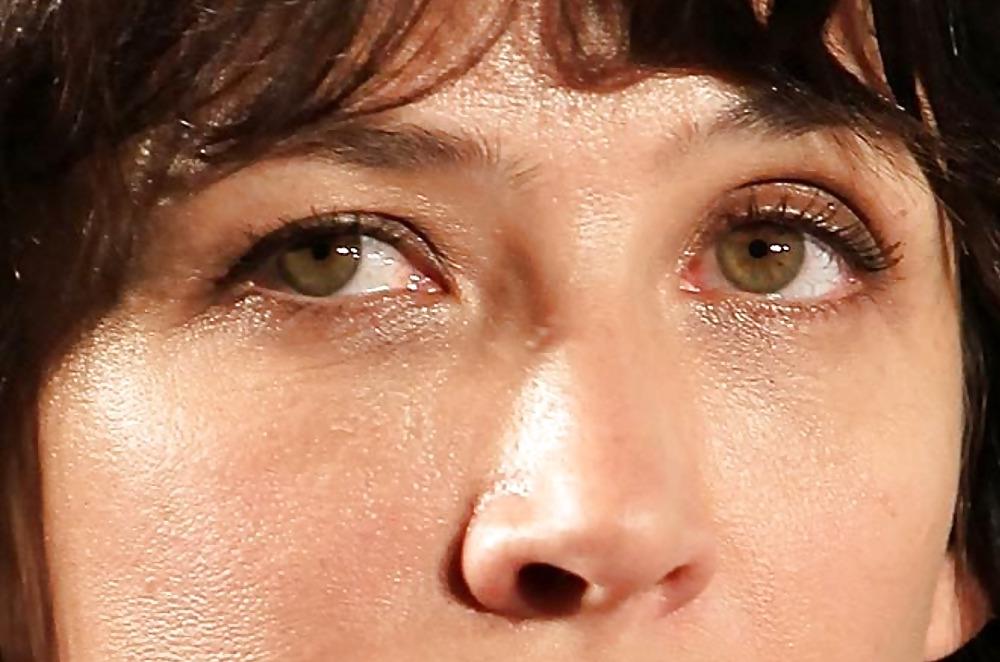 25P Celebrity eyes