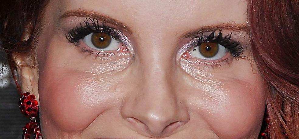 25P Celebrity eyes