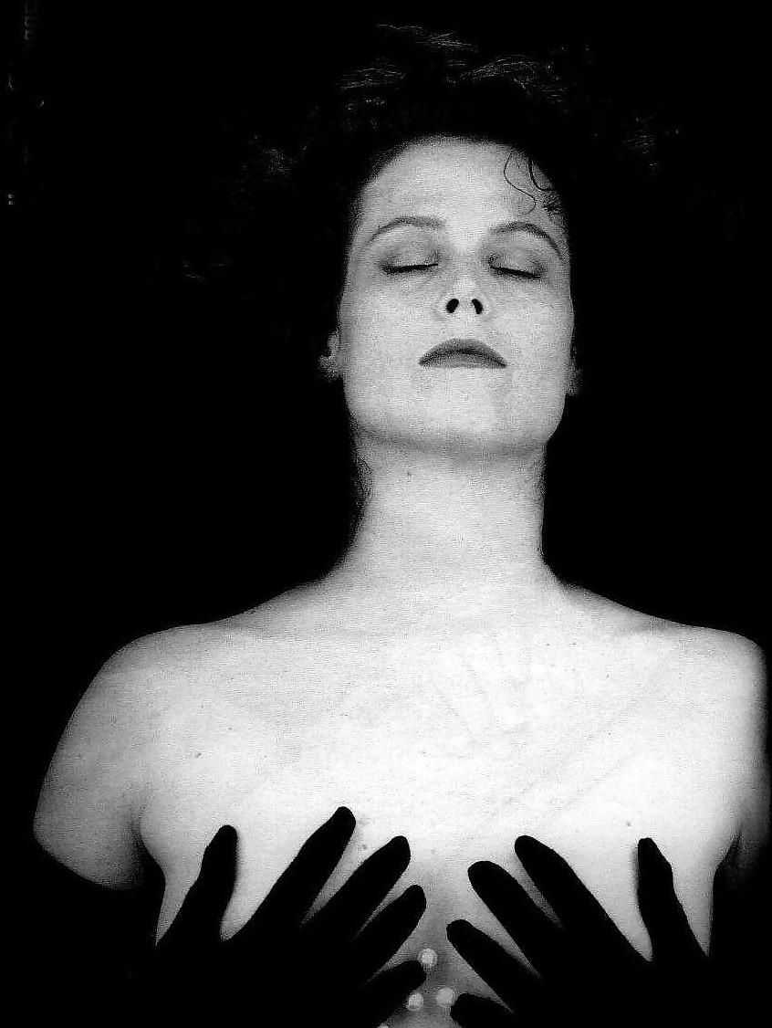 25P Sigourney Weaver Actress