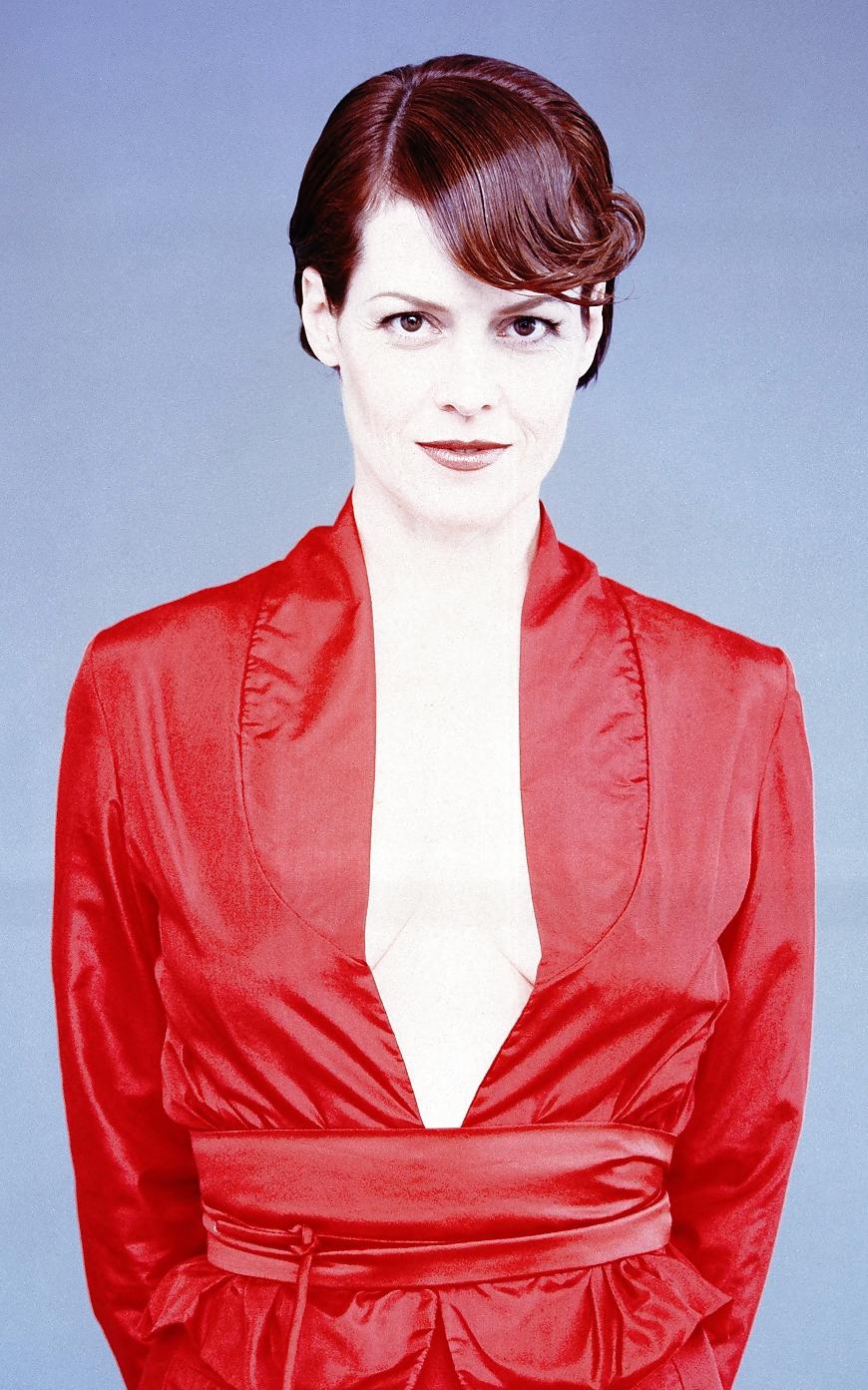 25P Sigourney Weaver Actress