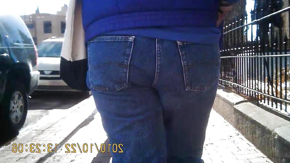 5P Street mature ass