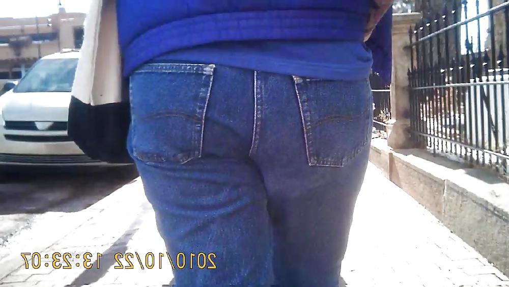 5P Street mature ass