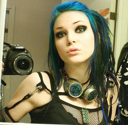 25P Funny scene and emo girls 