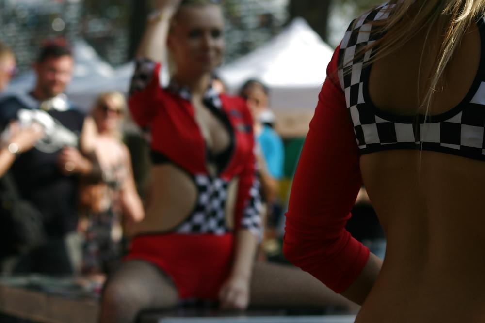 16P Pit lane girls or strippers