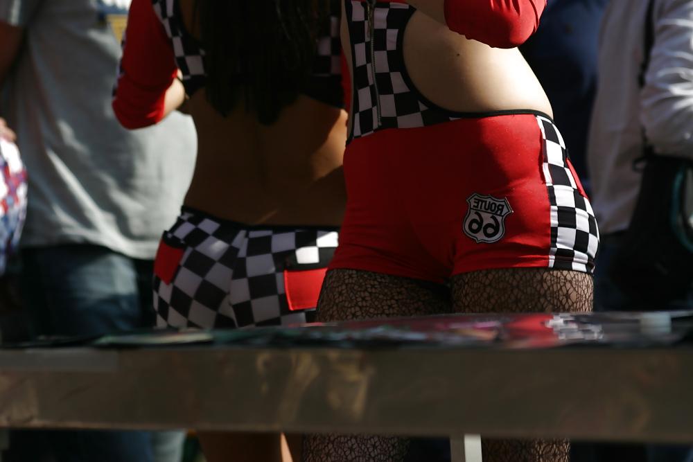 16P Pit lane girls or strippers