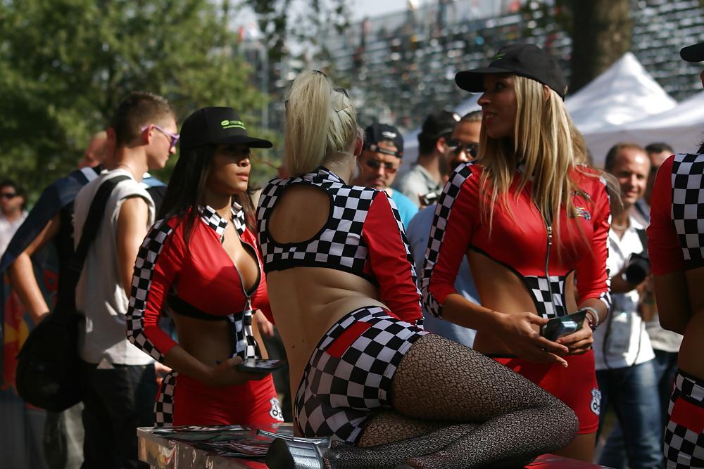 16P Pit lane girls or strippers