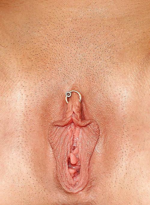 25P Pussy piercing