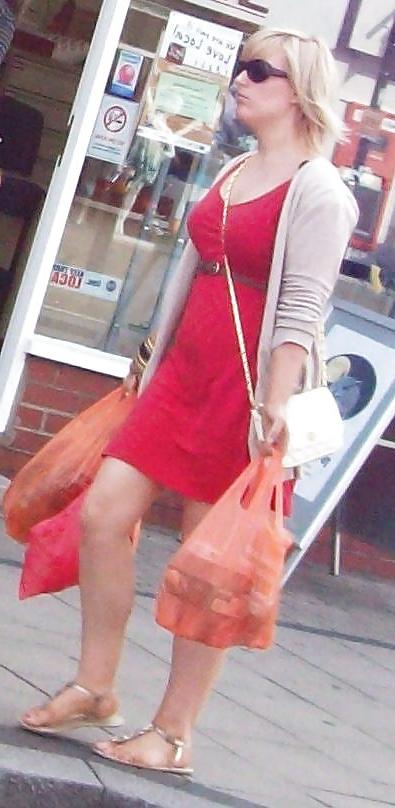 25P Sluts in the street