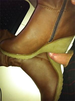 8P Brown boots