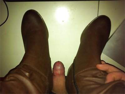 8P Brown boots