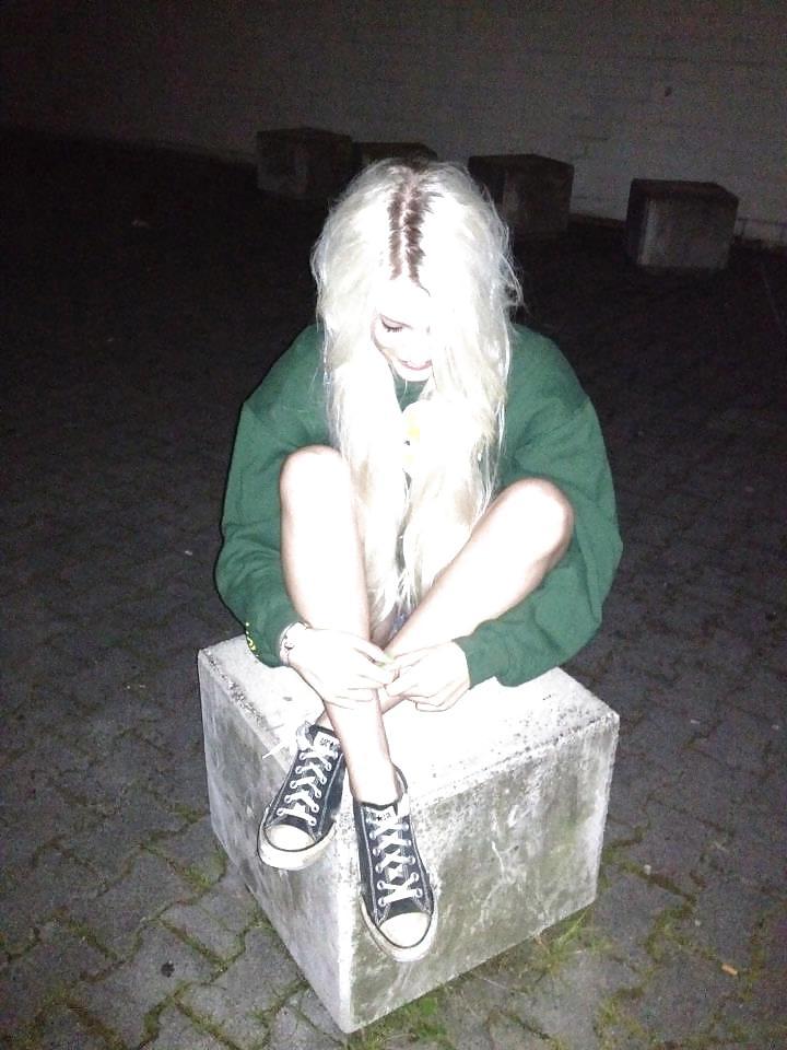 25P German Girl 17
