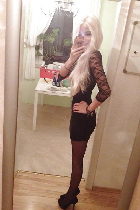 25P German Girl 17