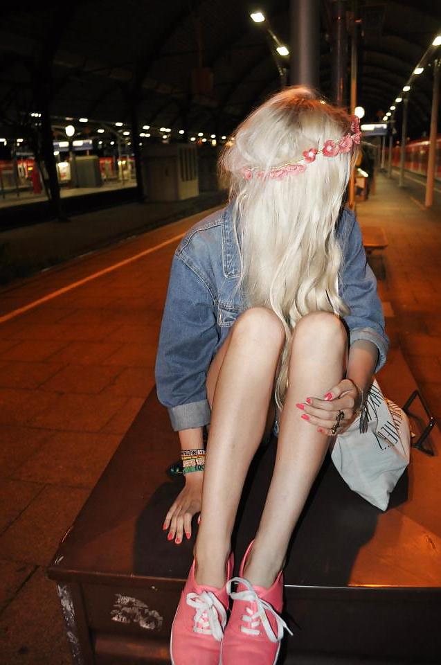 25P German Girl 17