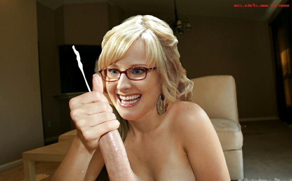 4P Melissa rauch - big bang theory