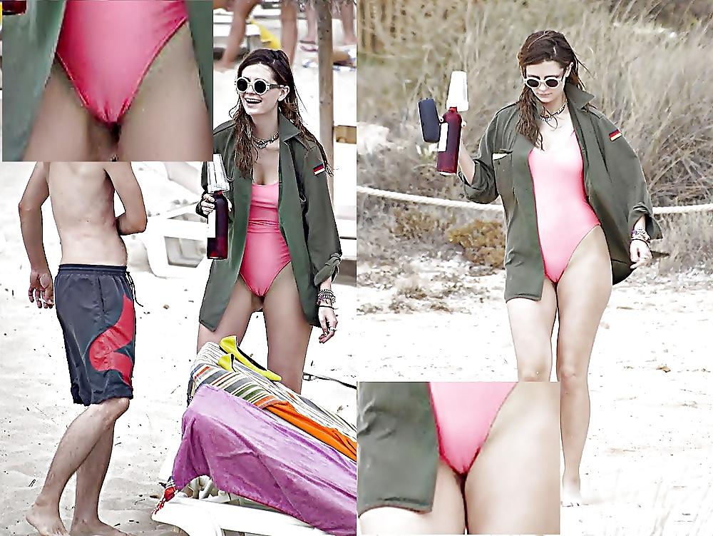 25P Celebs oops 46