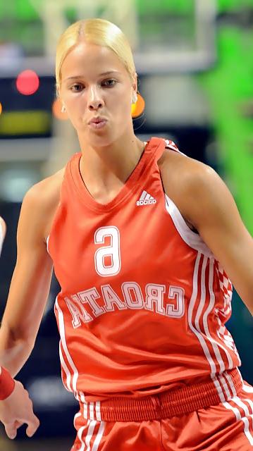 25P Antonia Misura-Croatian Sporty Goddess