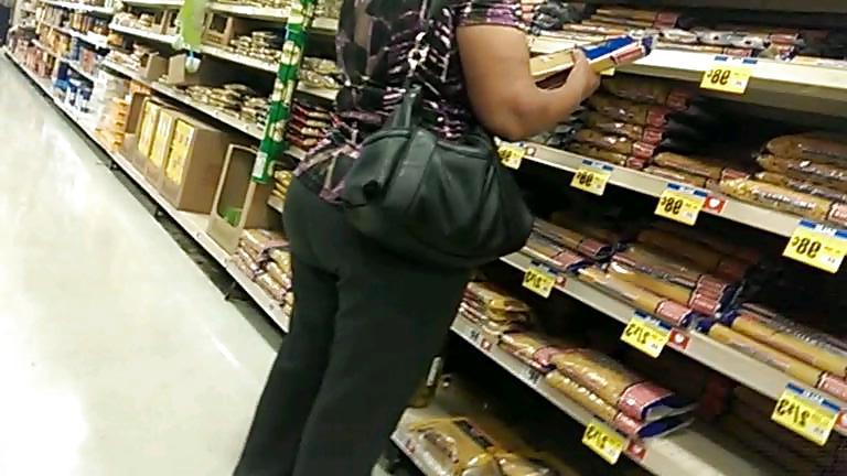 12P Big Booty Granny 